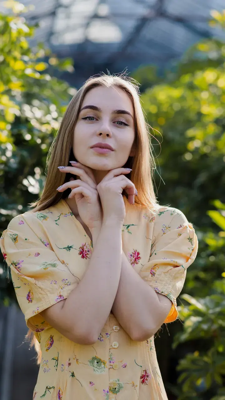 Video generated by Anim AI from the prompt: POV: your ad made itself